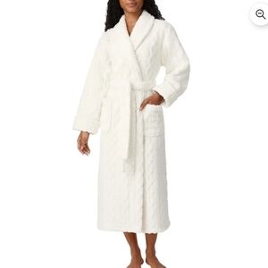 Luxurious White Plush Robe